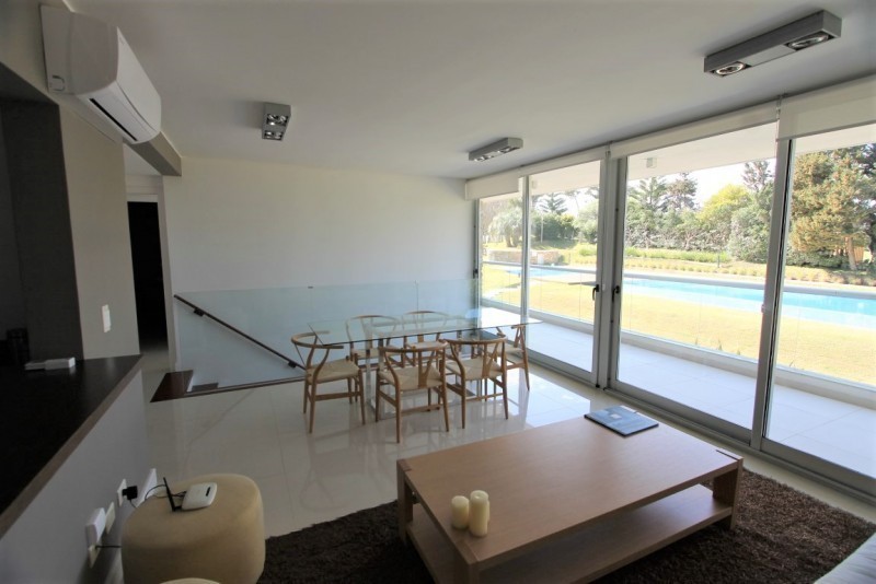 Excelente depto duplex en Rincon del Indio